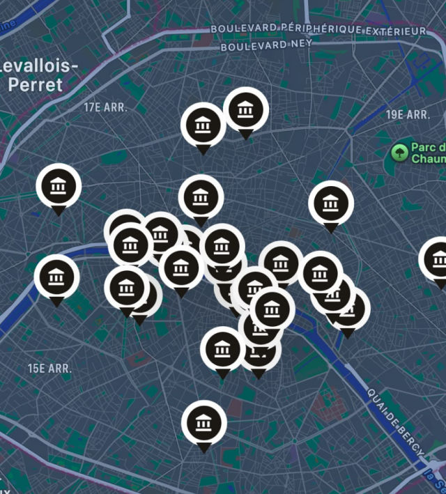パリの名所を表示したアプリの地図